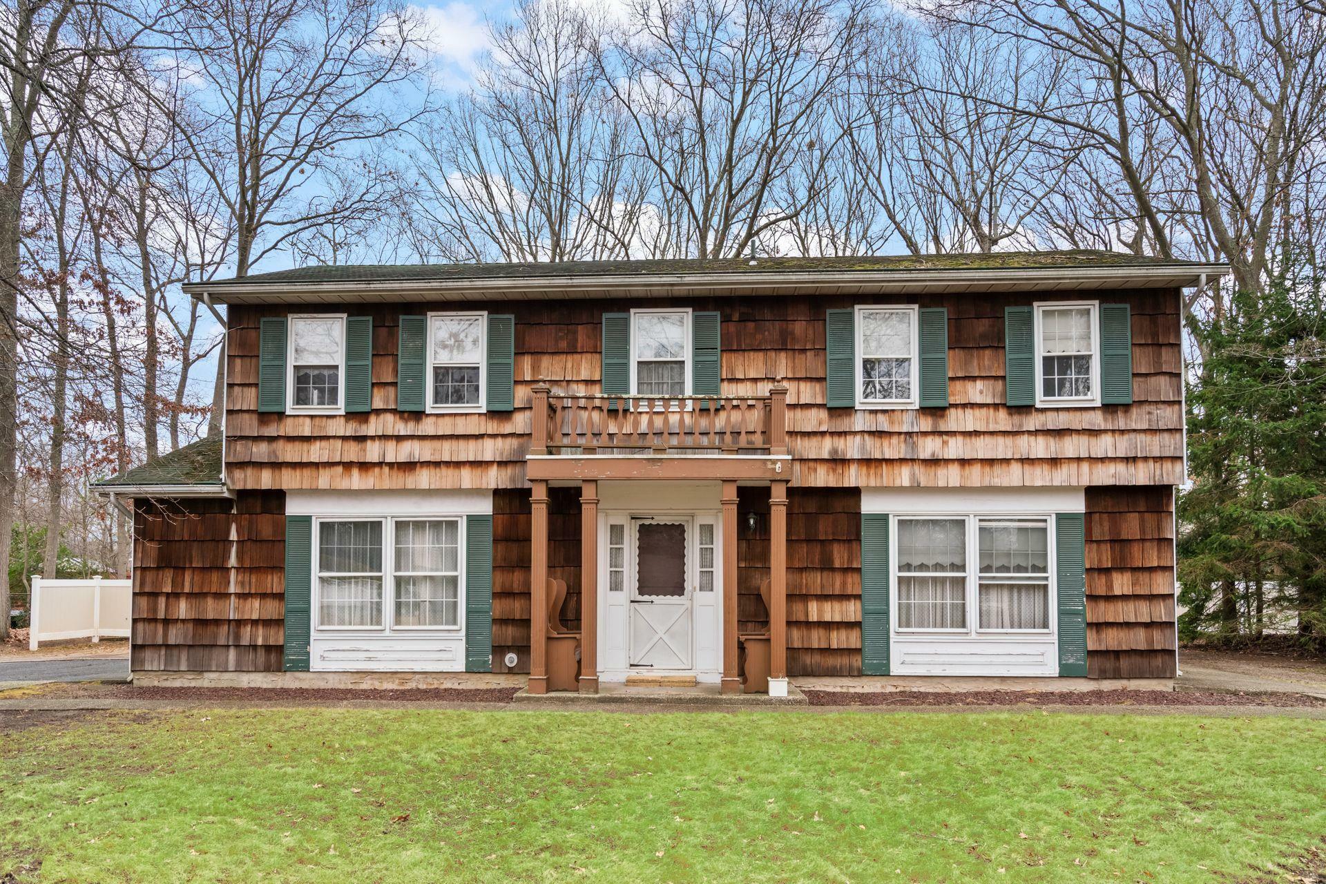 Property Photo:  19 Canterbury Drive  NY 11788 