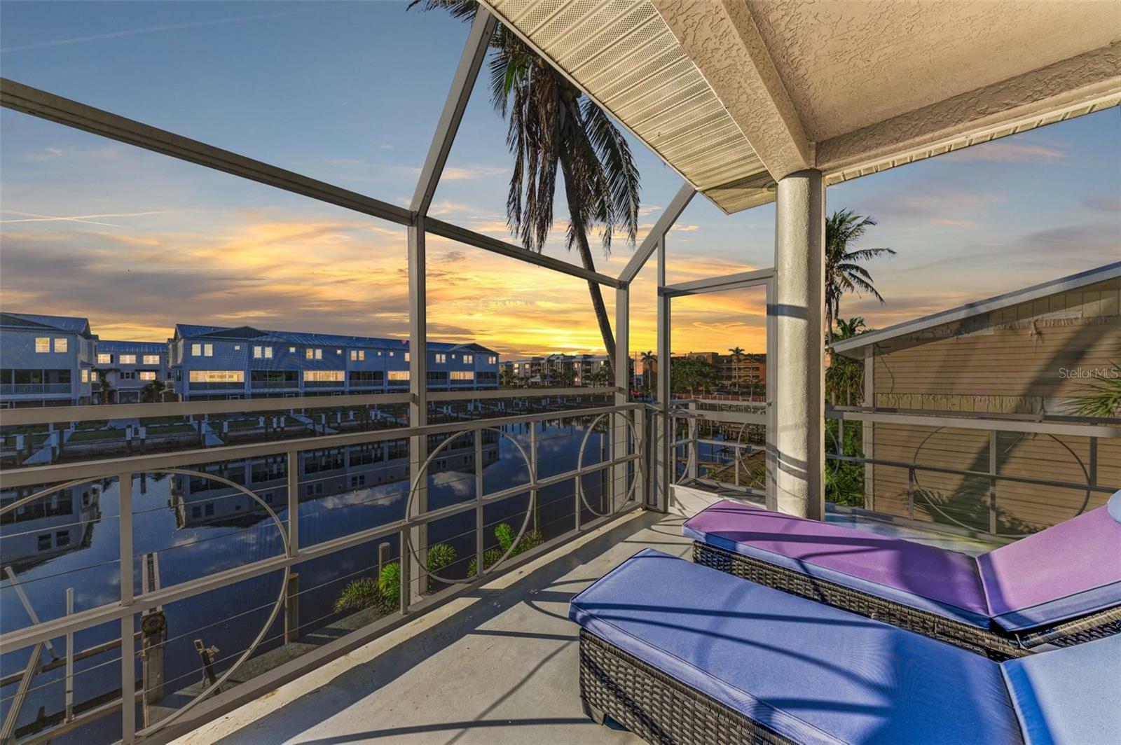 Property Photo: 276 Lewis Circle 112 FL 33950