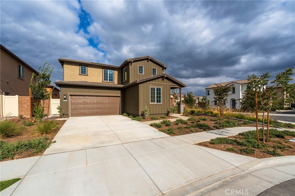 2290 Yuzu Street  Corona CA 92883 photo