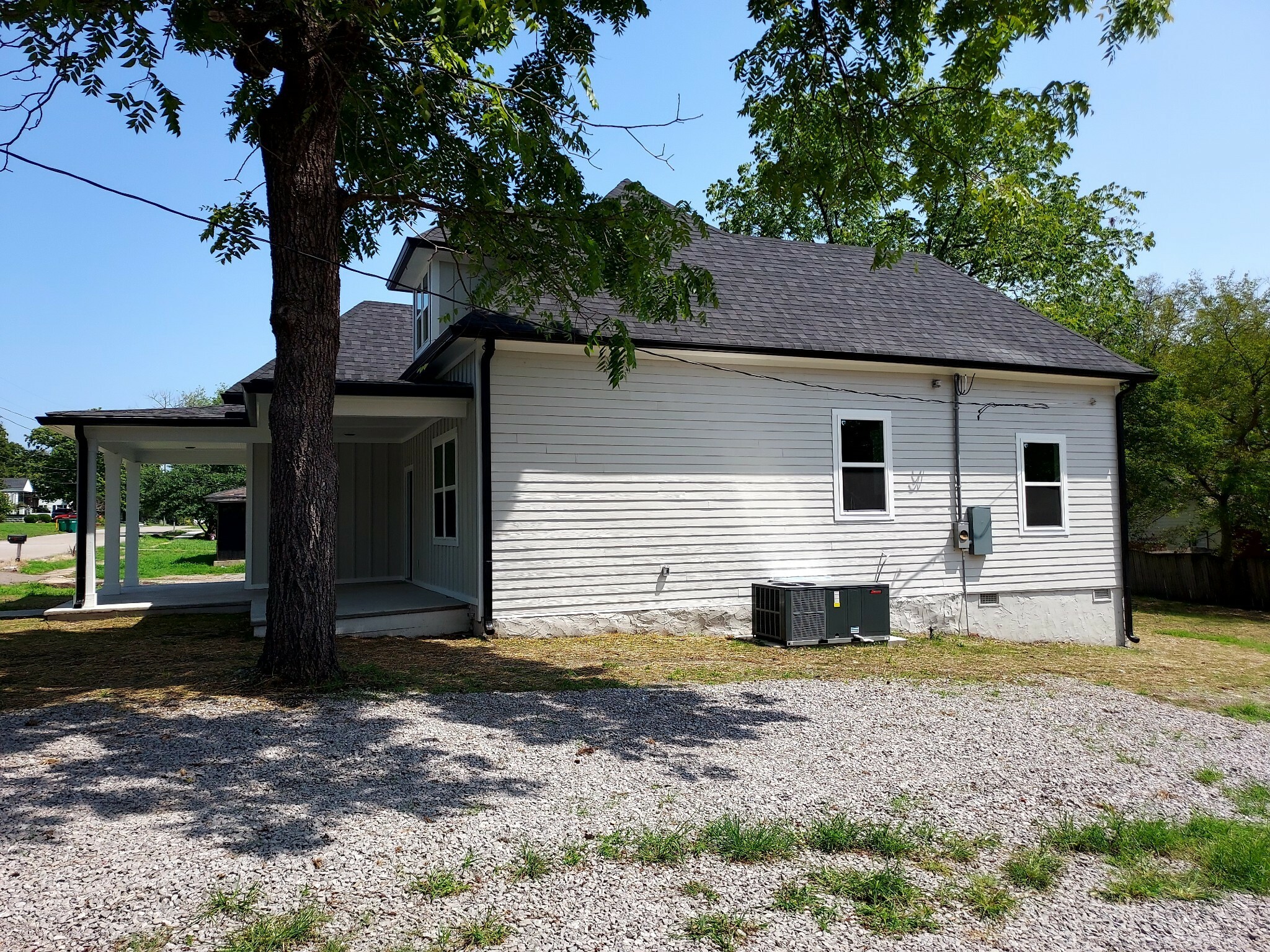 Property Photo:  561 Limestone Ave  TN 37091 