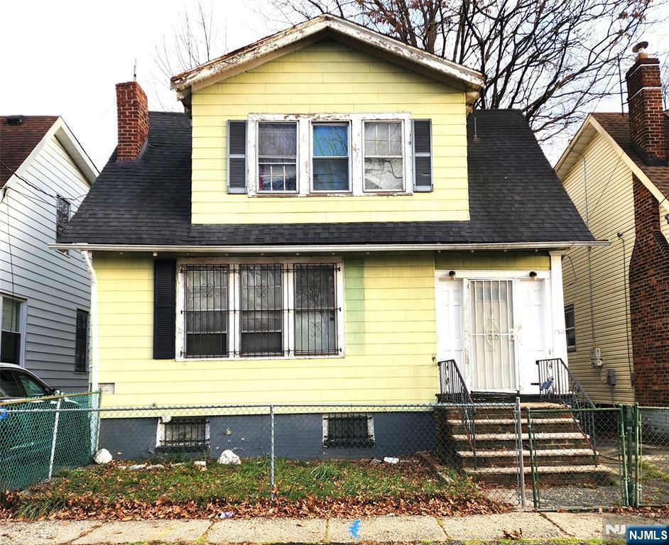 130 Montgomery Avenue  Irvington NJ 07111 photo