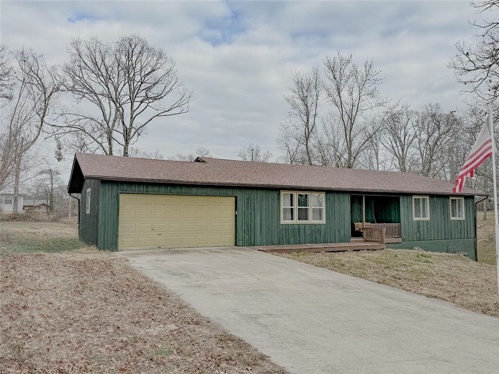 Property Photo:  205 Center Street  MO 65625 