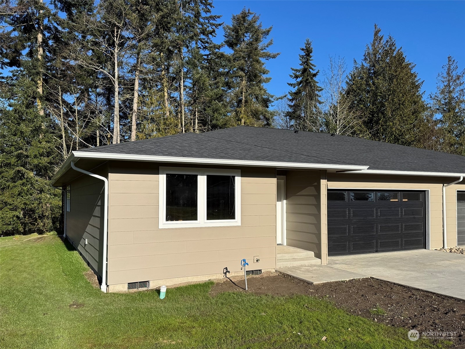 Property Photo: 1529 Discovery Loop WA 98363