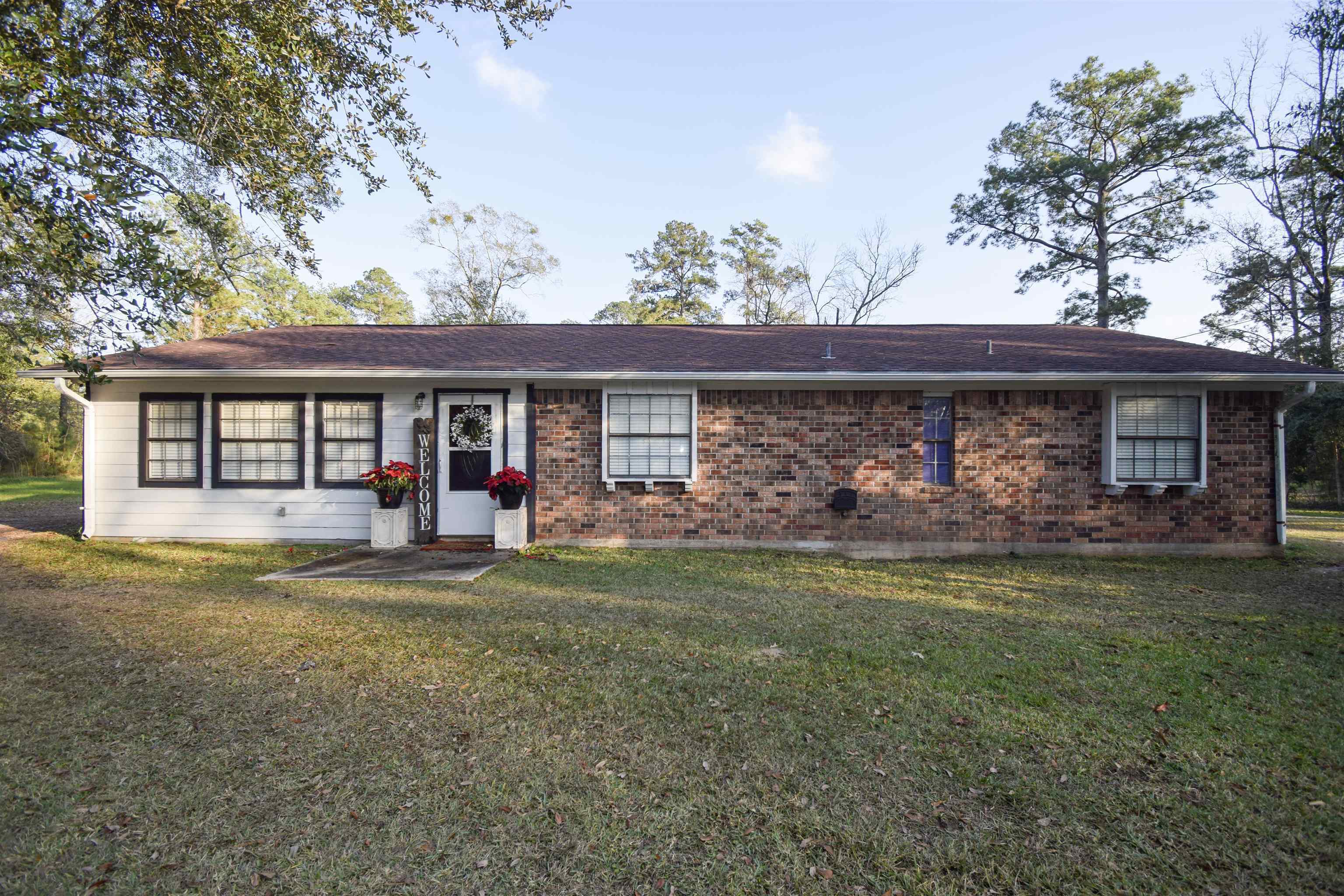 Property Photo:  165 Trahan Rd  TX 77657 