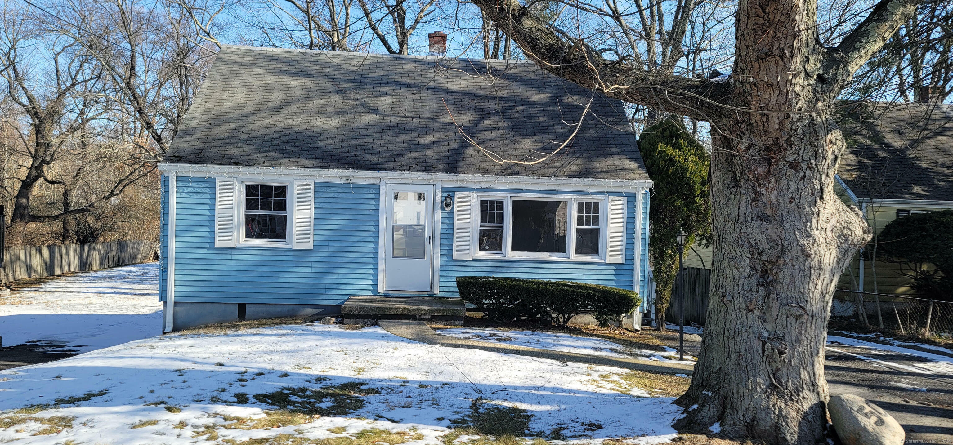 Property Photo:  50 North Taylor Avenue  CT 06854 