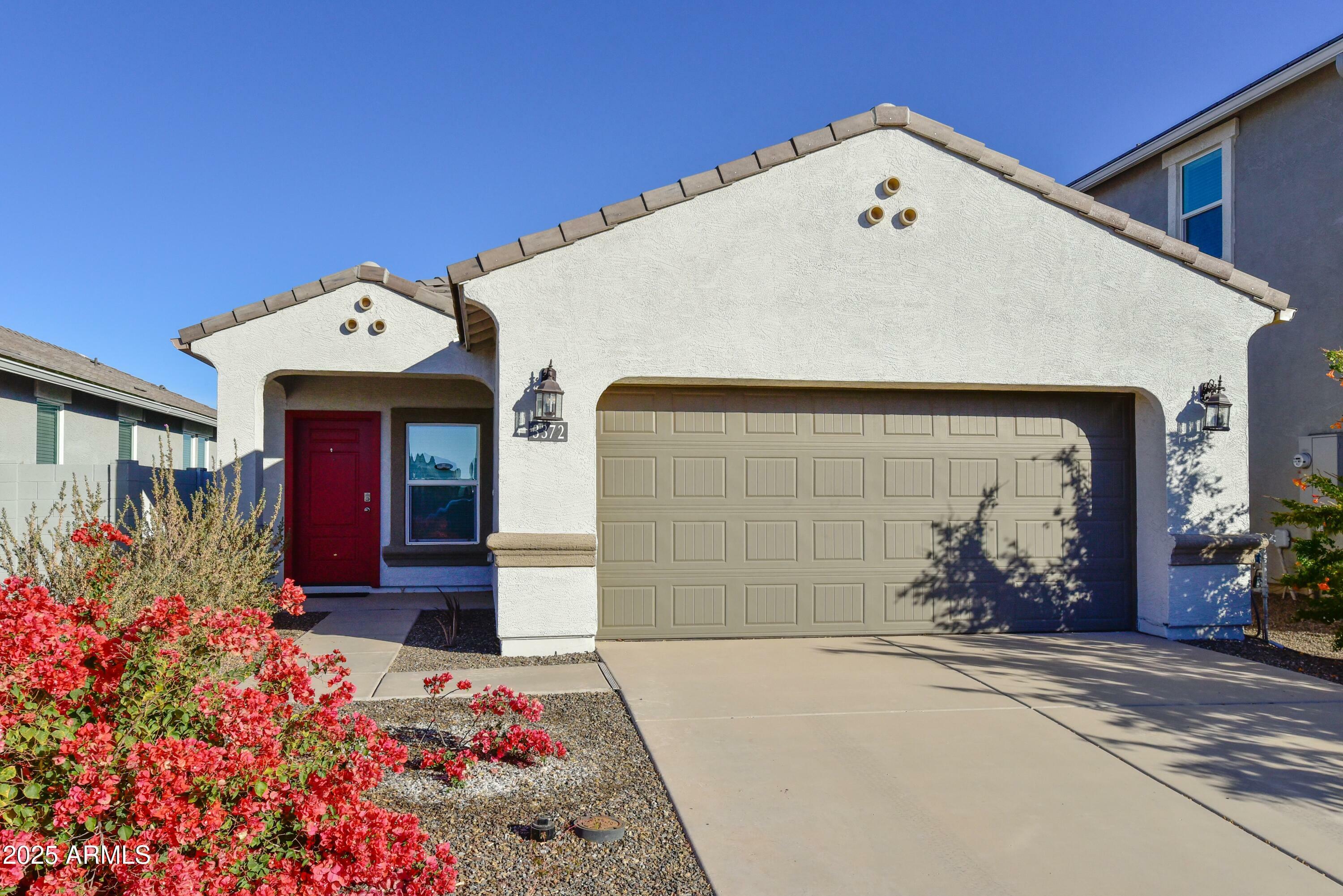 Property Photo: 3372 W Stanton Avenue AZ 85120