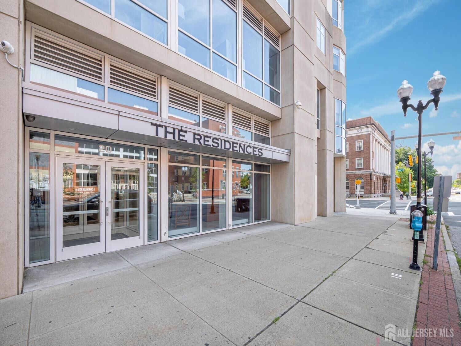 Property Photo:  20 Livingston Avenue 603  NJ 08901