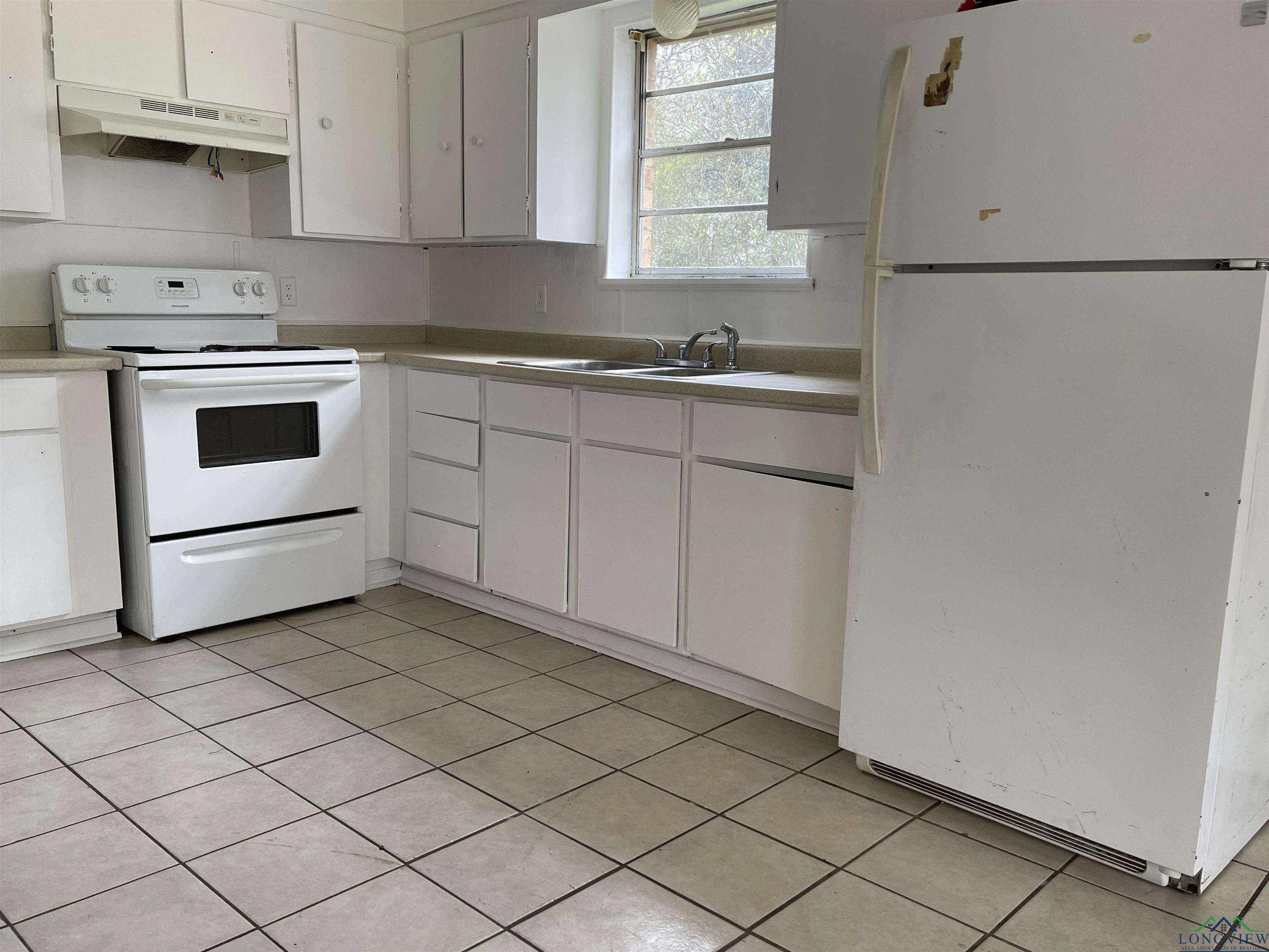 Property Photo:  538 Kelley St  TX 75633 