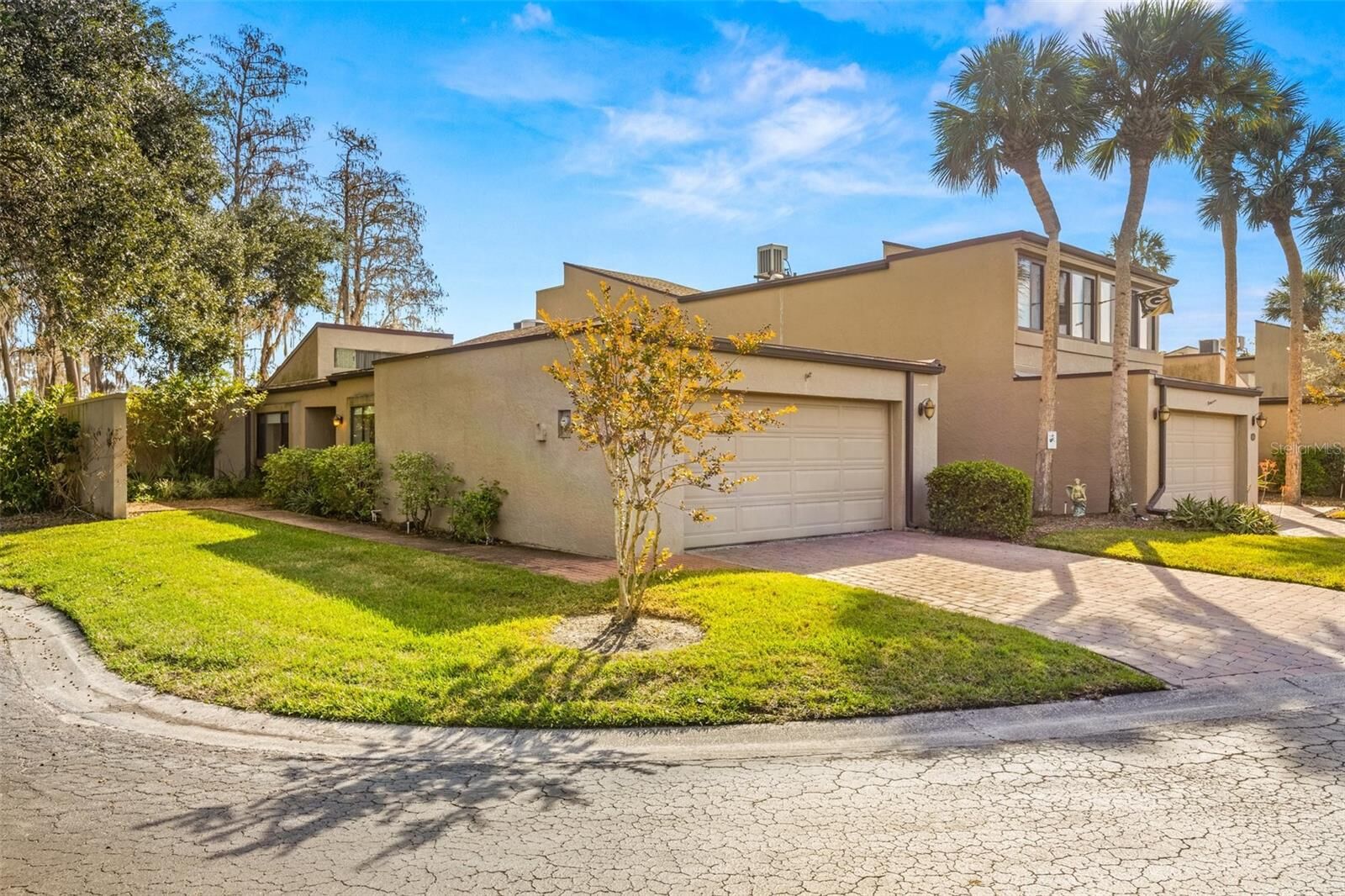 Property Photo:  4502 Rolling Green Lane 4502  FL 33618 