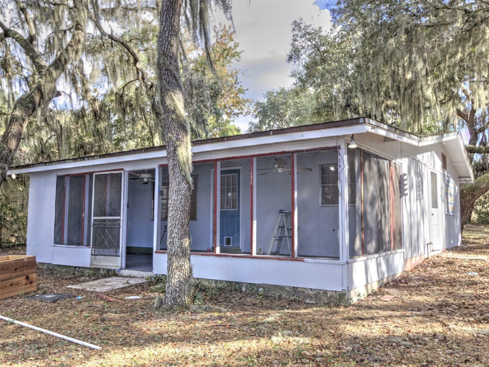 Property Photo:  10655 NE 224th Place Road  FL 32134 