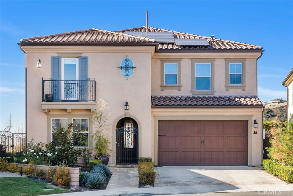 Property Photo: 14 Cielo Azul CA 92692