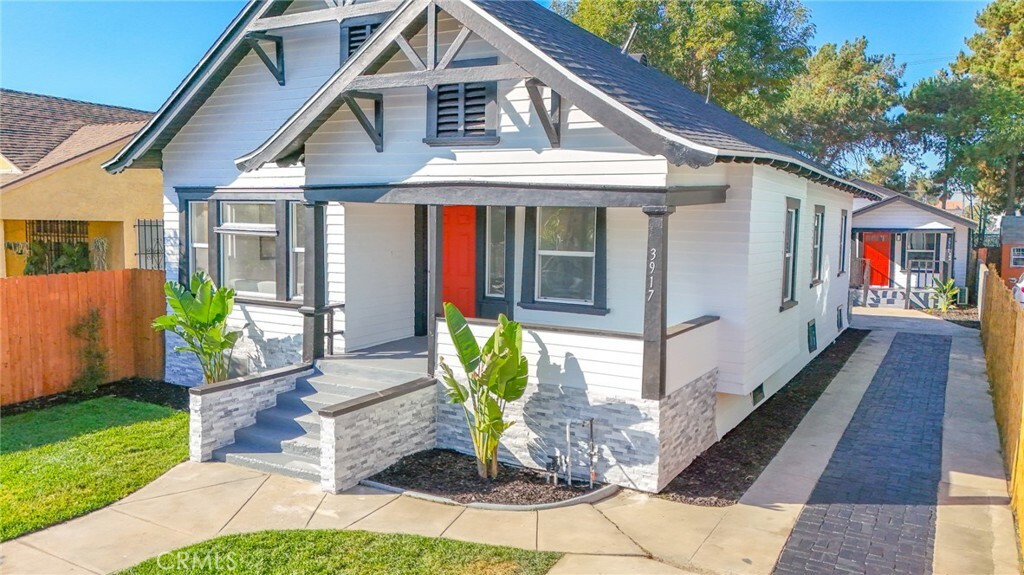 Property Photo: 3917 S Harvard Boulevard CA 90062