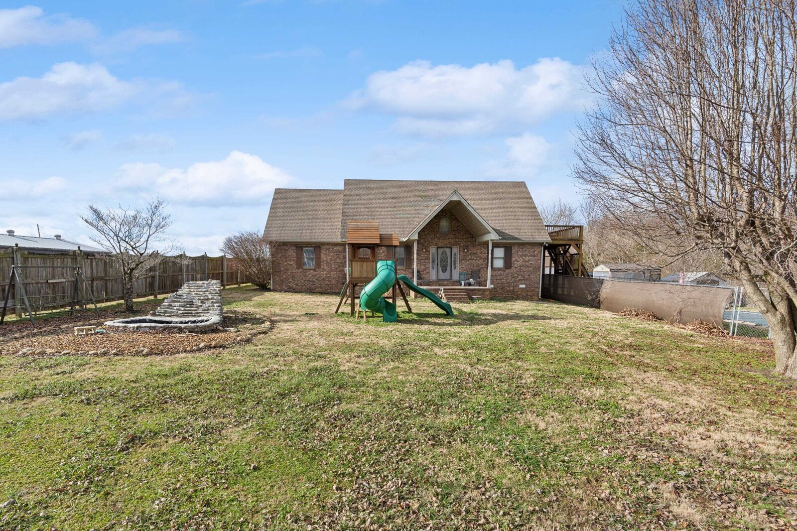 Property Photo:  1835 Old Gamaliel Rd  TN 37150 
