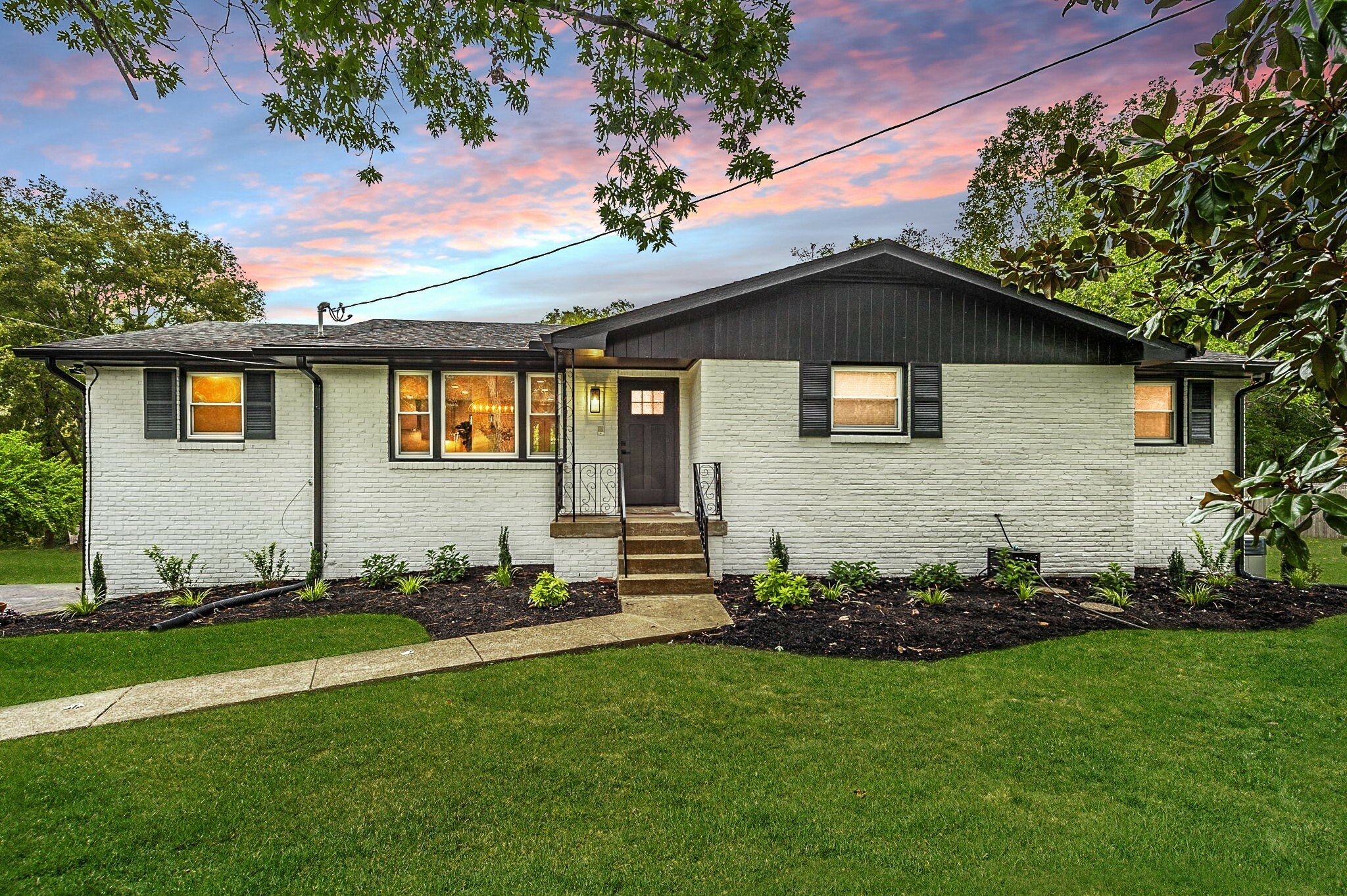 Property Photo: 6740 Currywood Dr TN 37205