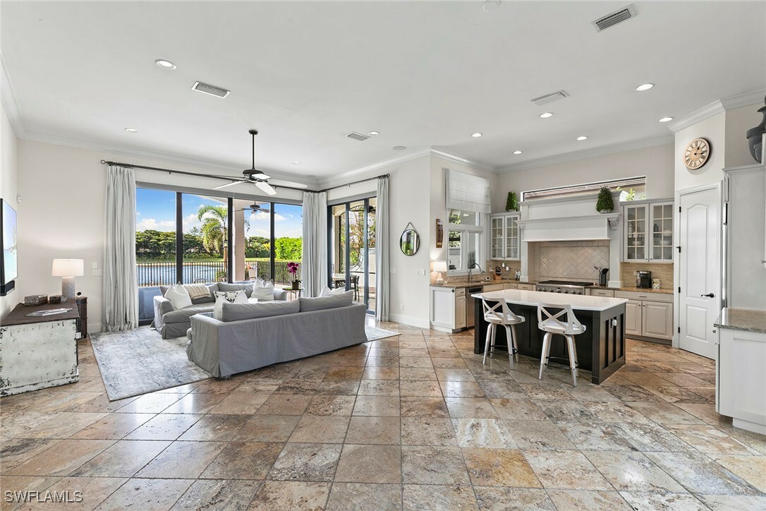 Property Photo: 16811 Cabreo Drive FL 34110