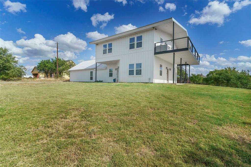 200 Peninsula  Bluff Dale TX 76433 photo
