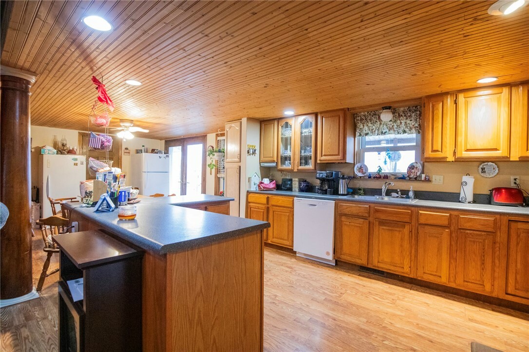 Property Photo:  1621 & 1623 Greenhouse Road  AR 72713 