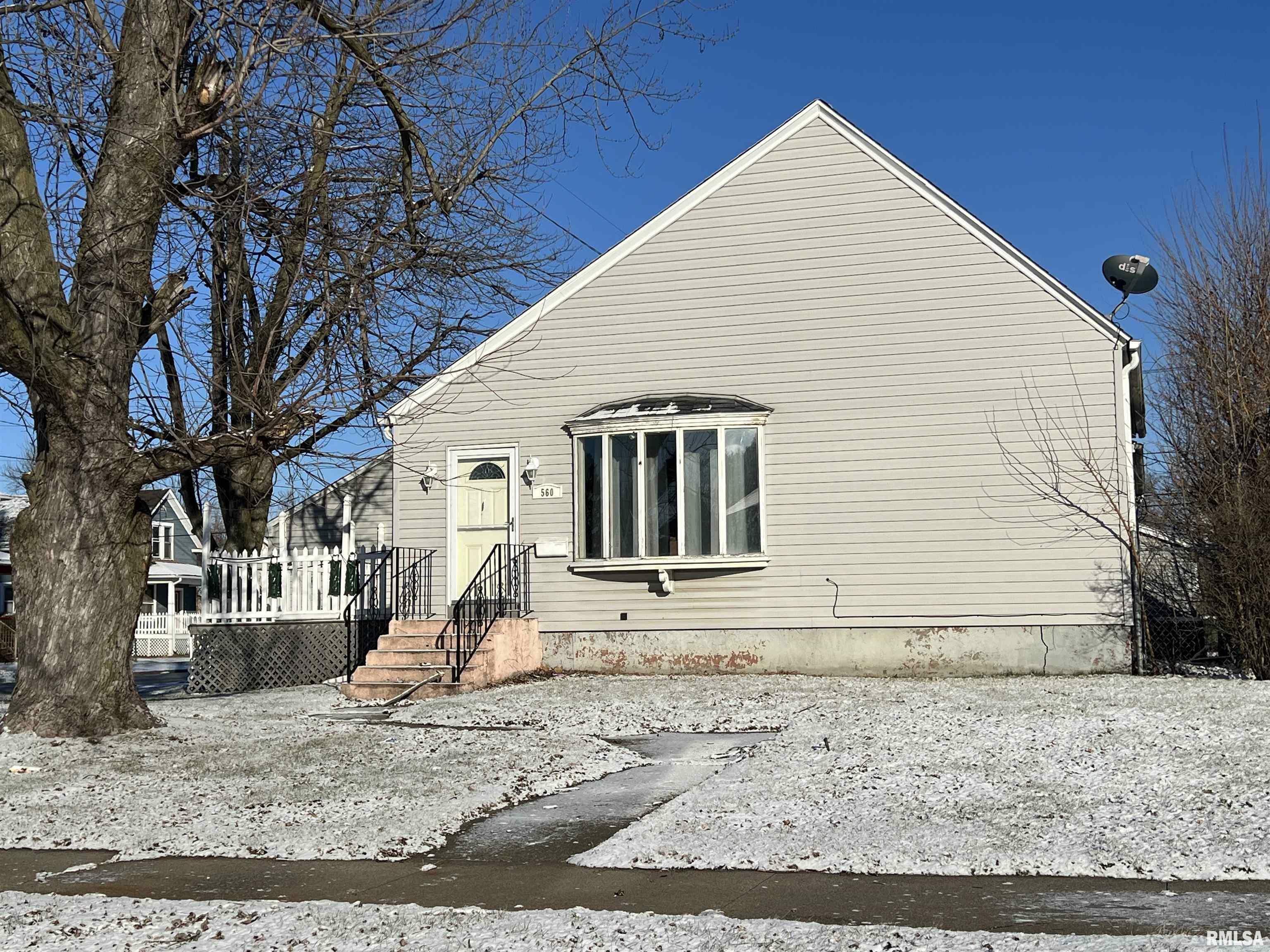 Property Photo: 560 4th Avenue South IA 52732