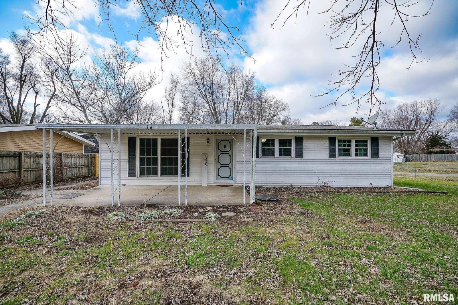 Property Photo: 10381 Evergreen Drive IL 61546