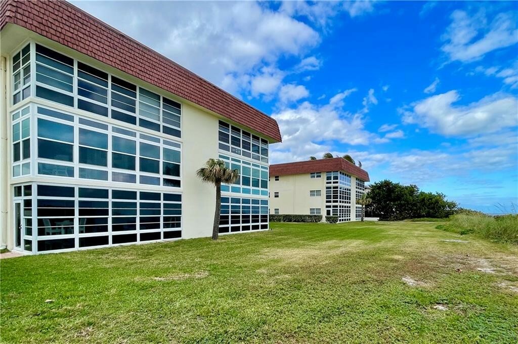 Property Photo:  5400 Highway A1a A2  FL 32963 