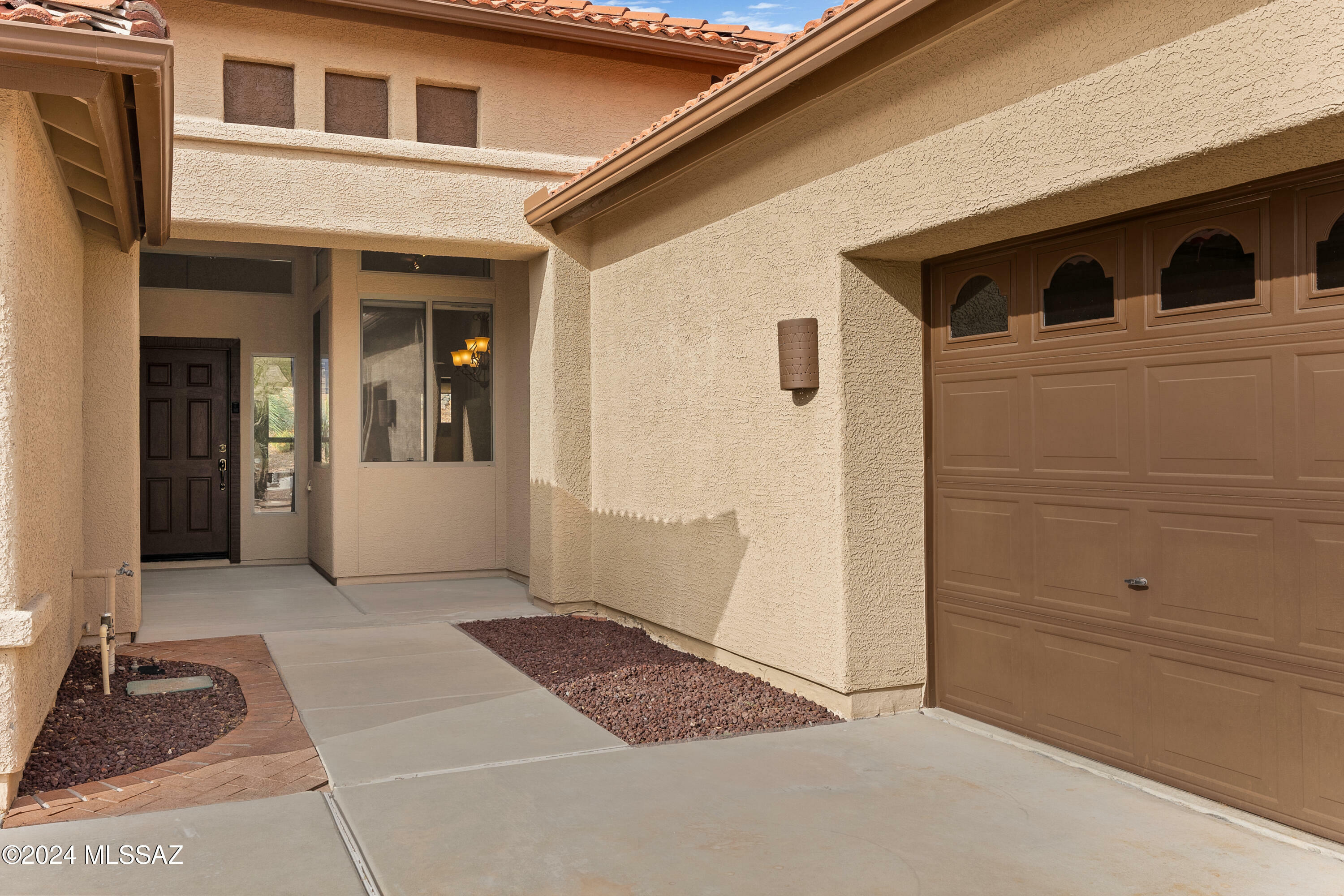 Property Photo:  38994 S Windwood Drive  AZ 85739 