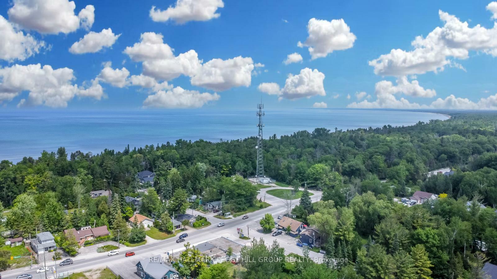3071 Mosley Street  Wasaga Beach ON L9Z 1W7 photo