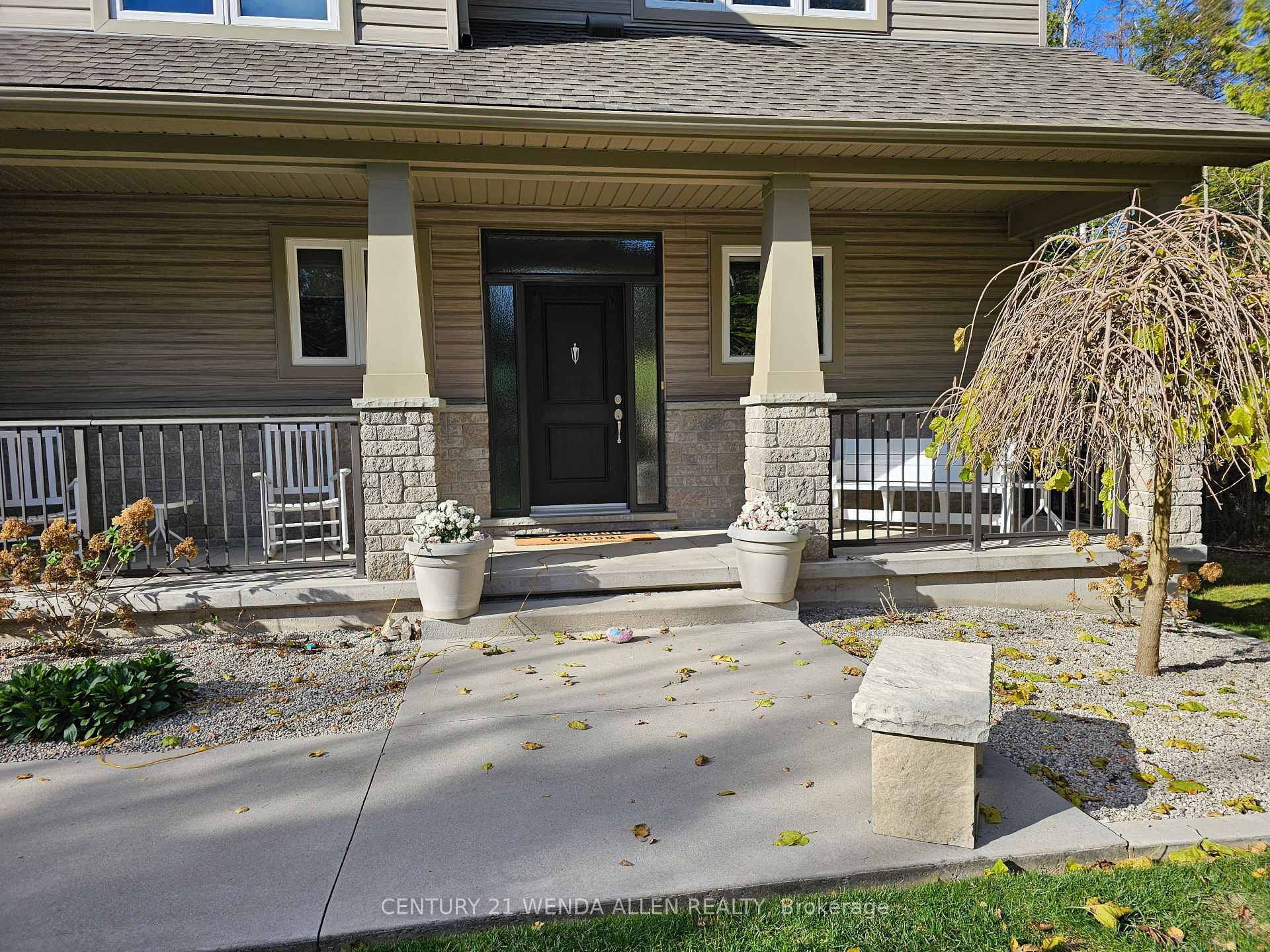 Property Photo: 14 Kuehner St ON N0G 2T0