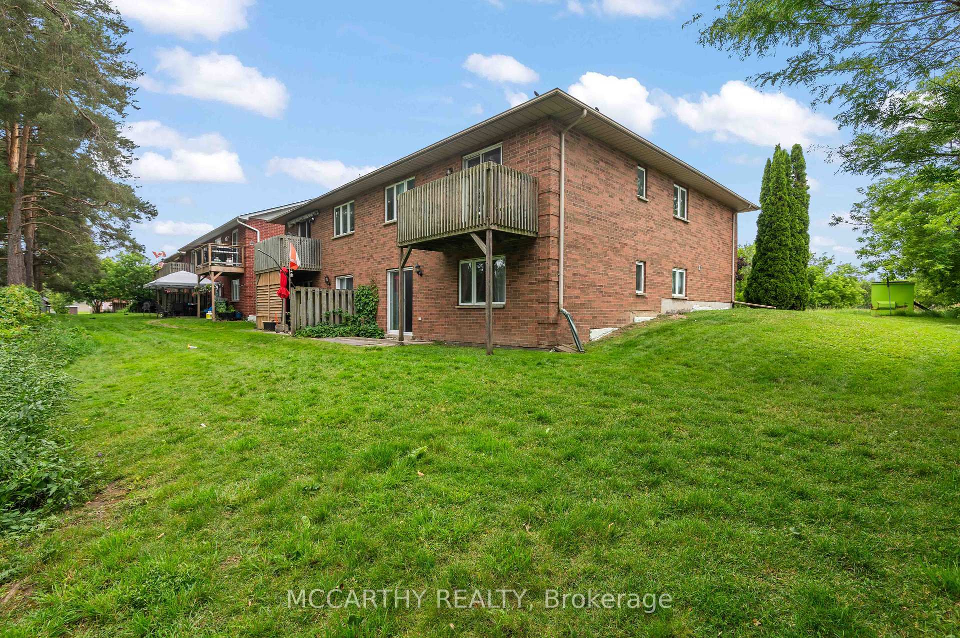Property Photo: 50 Third Street H ON L9W 3B1