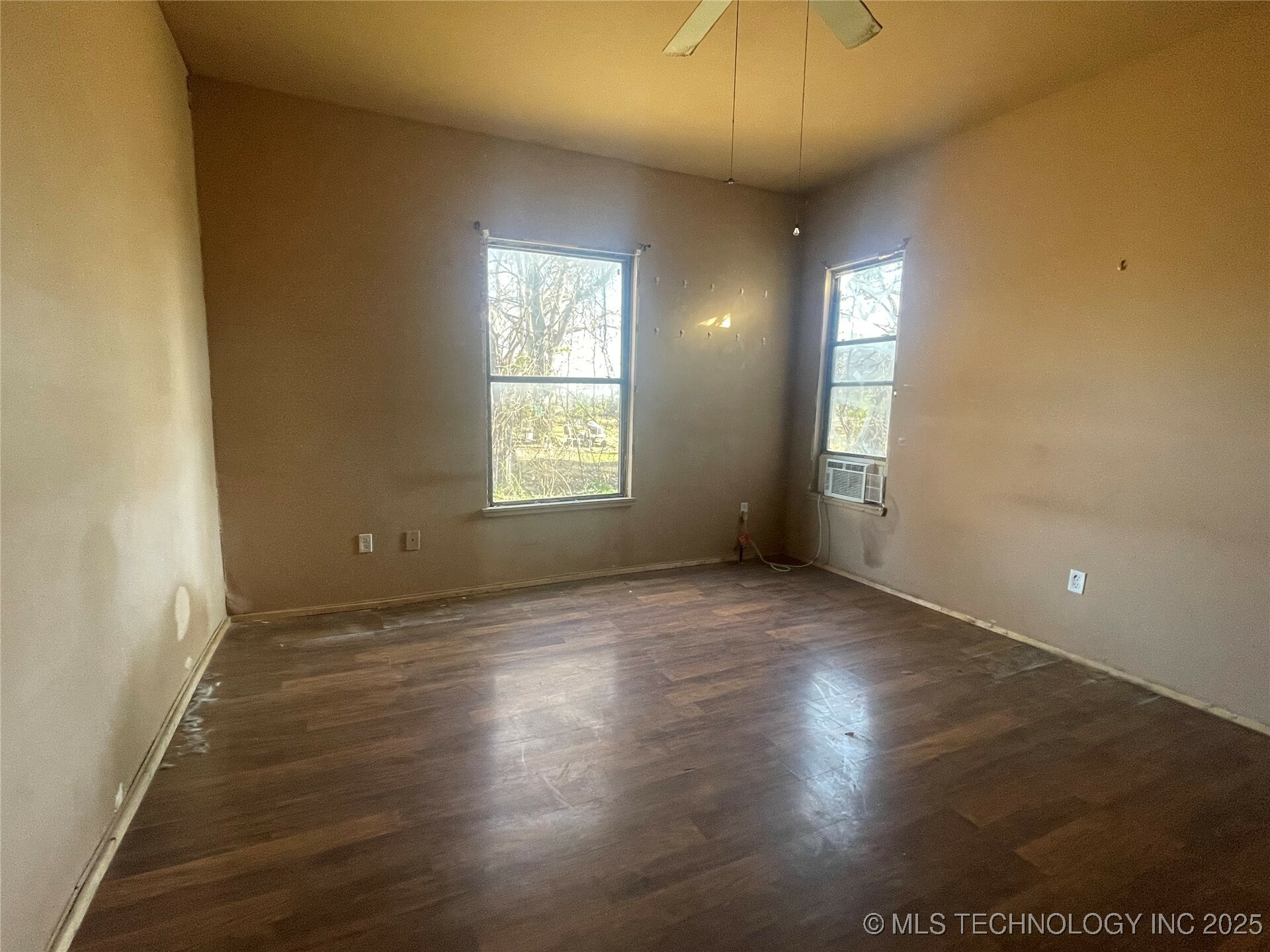 Property Photo:  419 Callahan Street  OK 74403 