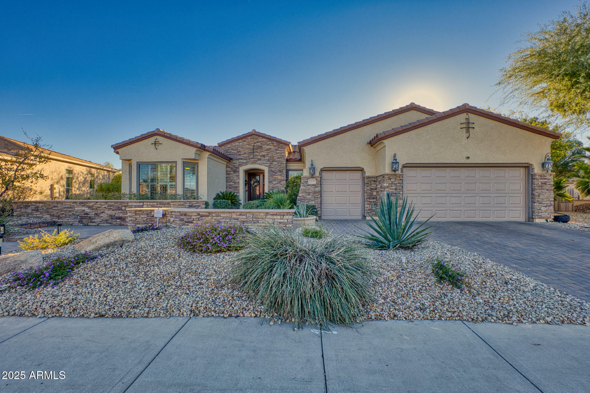 Property Photo:  18059 W Tierra Del Sol Drive  AZ 85387 