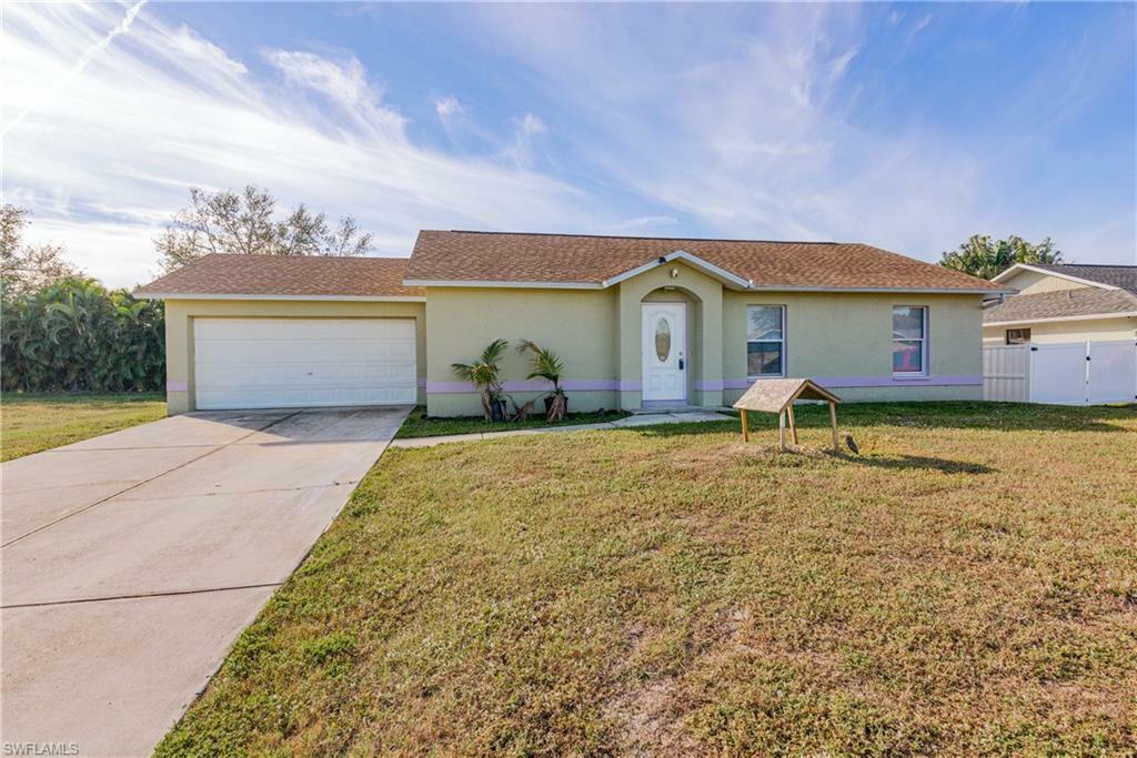 Property Photo: 232 SE 3rd Ter FL 33990