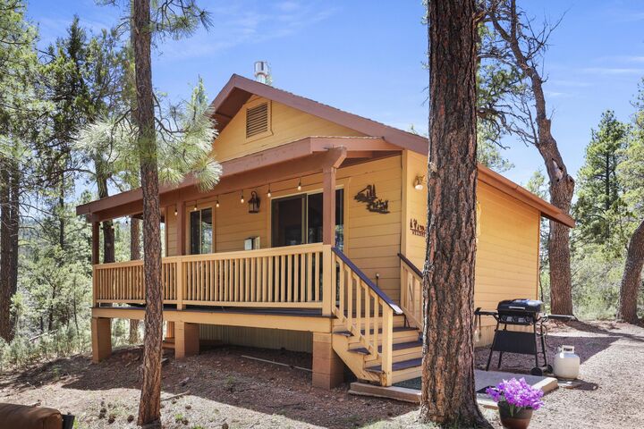 Property Photo:  1103 E Ranch Road  AZ 85541 