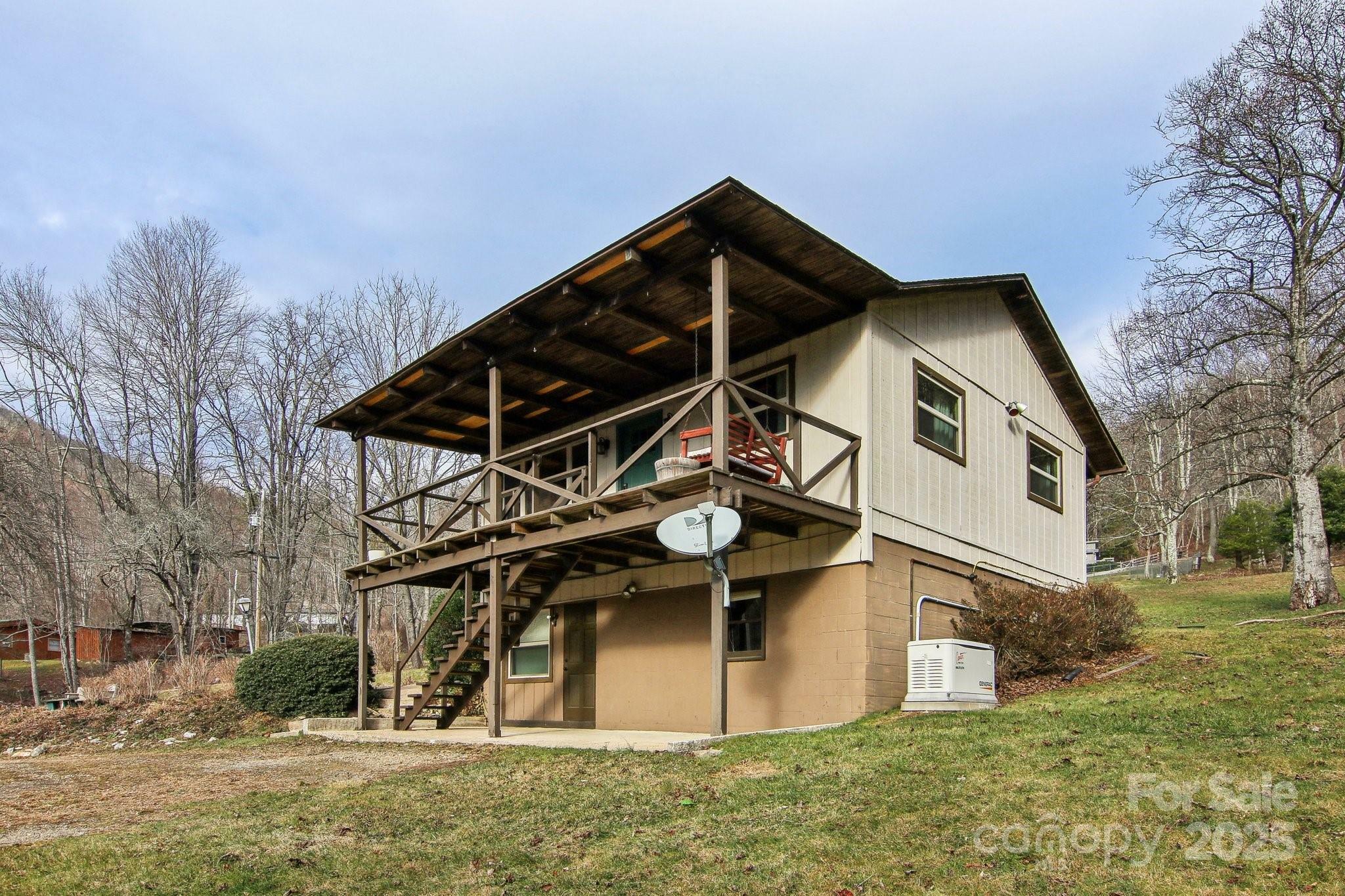 Property Photo:  70 Apple Blossom Lane  NC 28751 