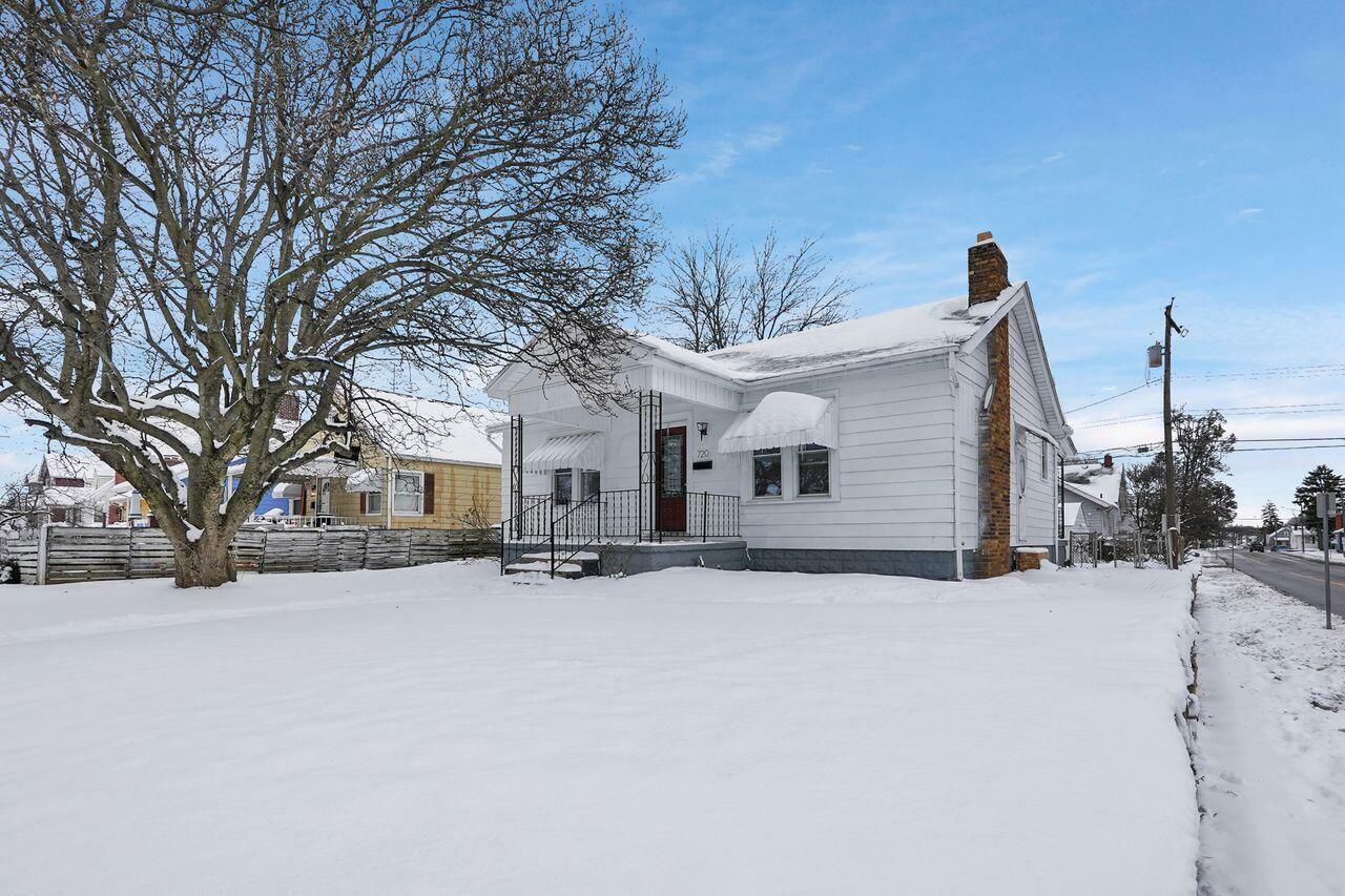 Property Photo:  720 S Harris Avenue  OH 43204 