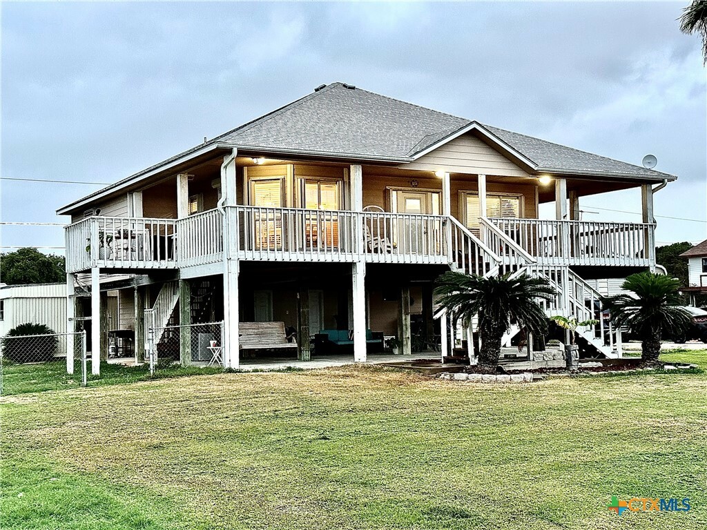 Property Photo: 2507 W Bayshore Drive TX 77465