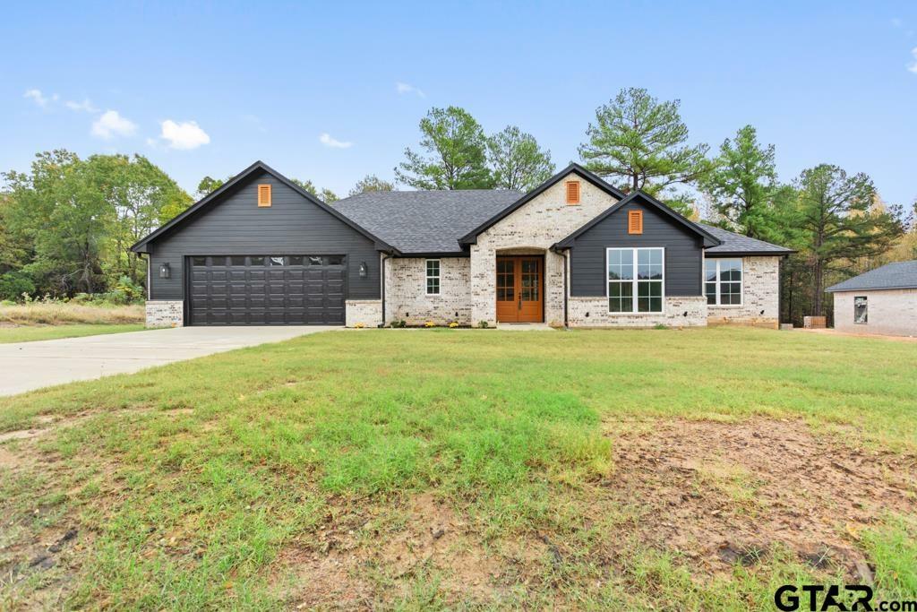 Property Photo:  17452 County Road 479  TX 75771 