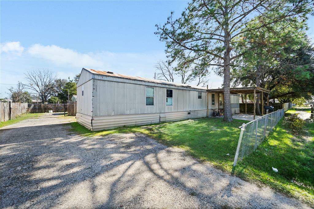 Property Photo:  9606 Shimmering Maple Drive  TX 77064 