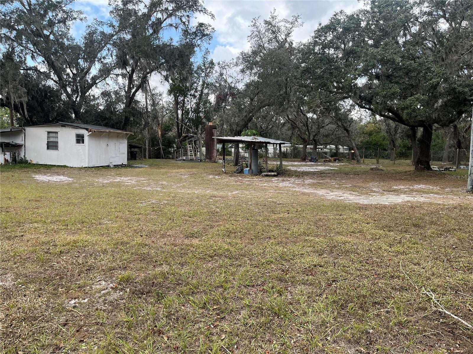 Property Photo: 1319 Vance Road FL 33566