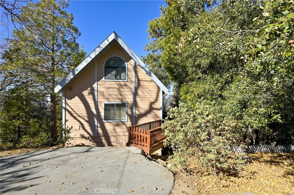 Property Photo:  52250 Sylvan Way  CA 92549 