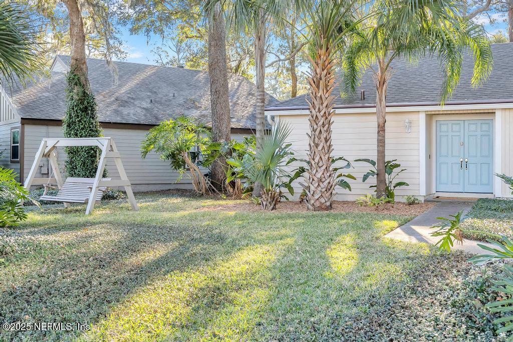 Property Photo:  4726 Marsh Hammock Drive E  FL 32224 