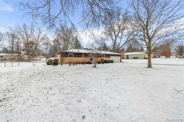 Property Photo:  2657 Tallahassee Drive  MI 48306 