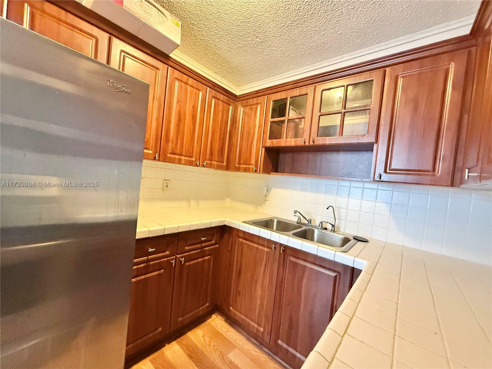 Property Photo: 3660 NE 166th St 516 FL 33160