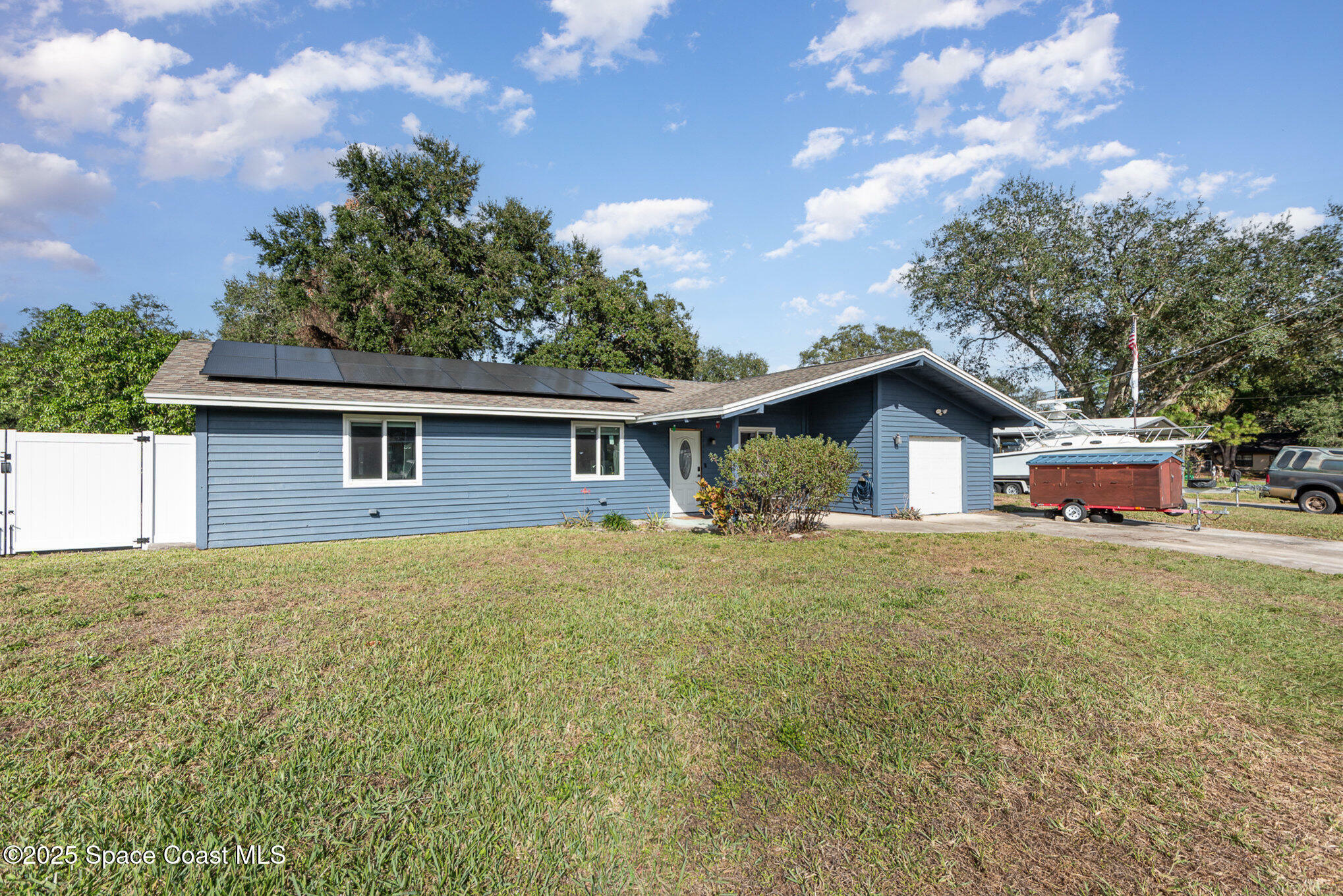 Property Photo:  7310 Darien Road  FL 32927 