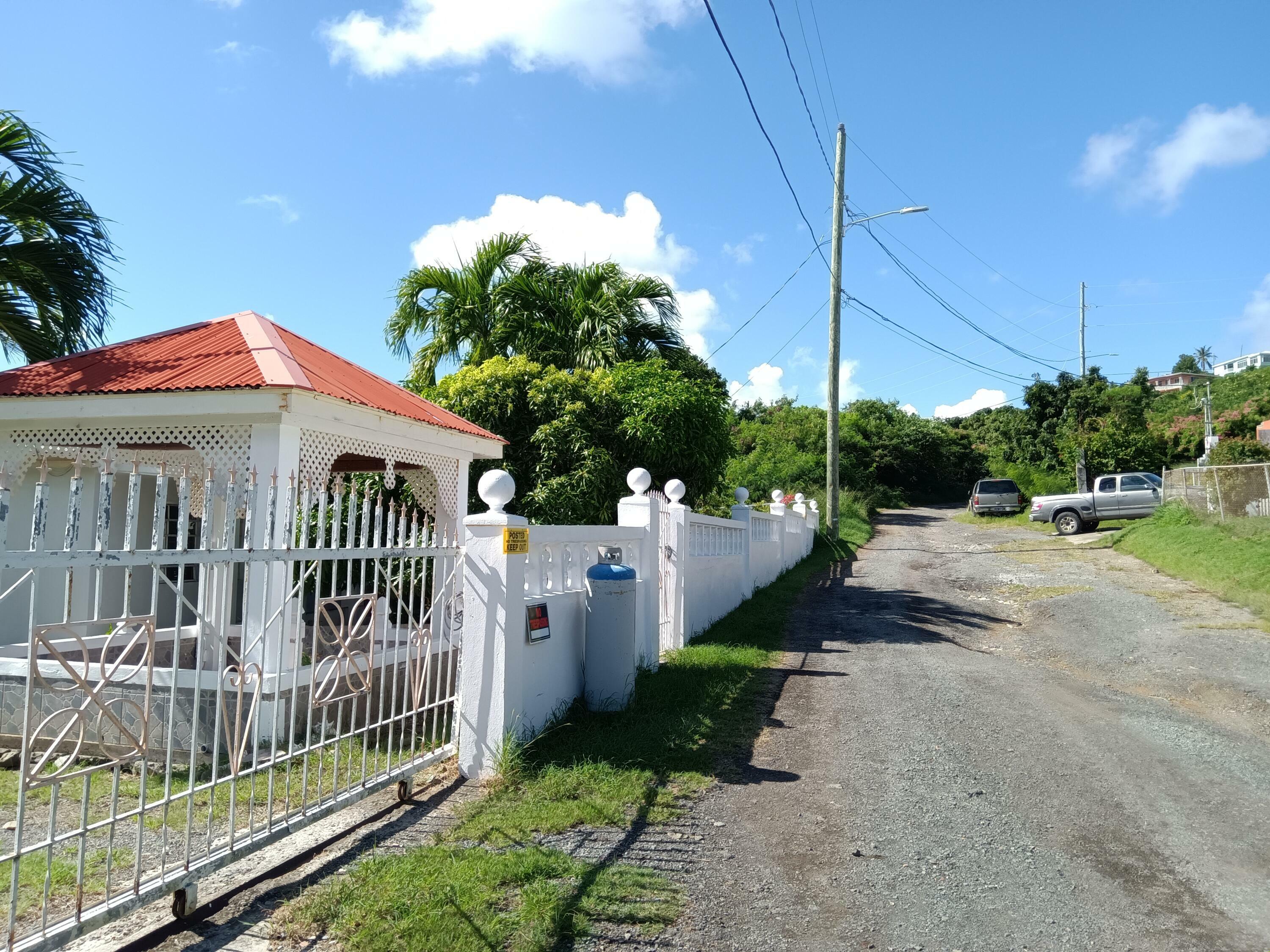 Property Photo: 4-Q Catherines Rest Co VI 00820