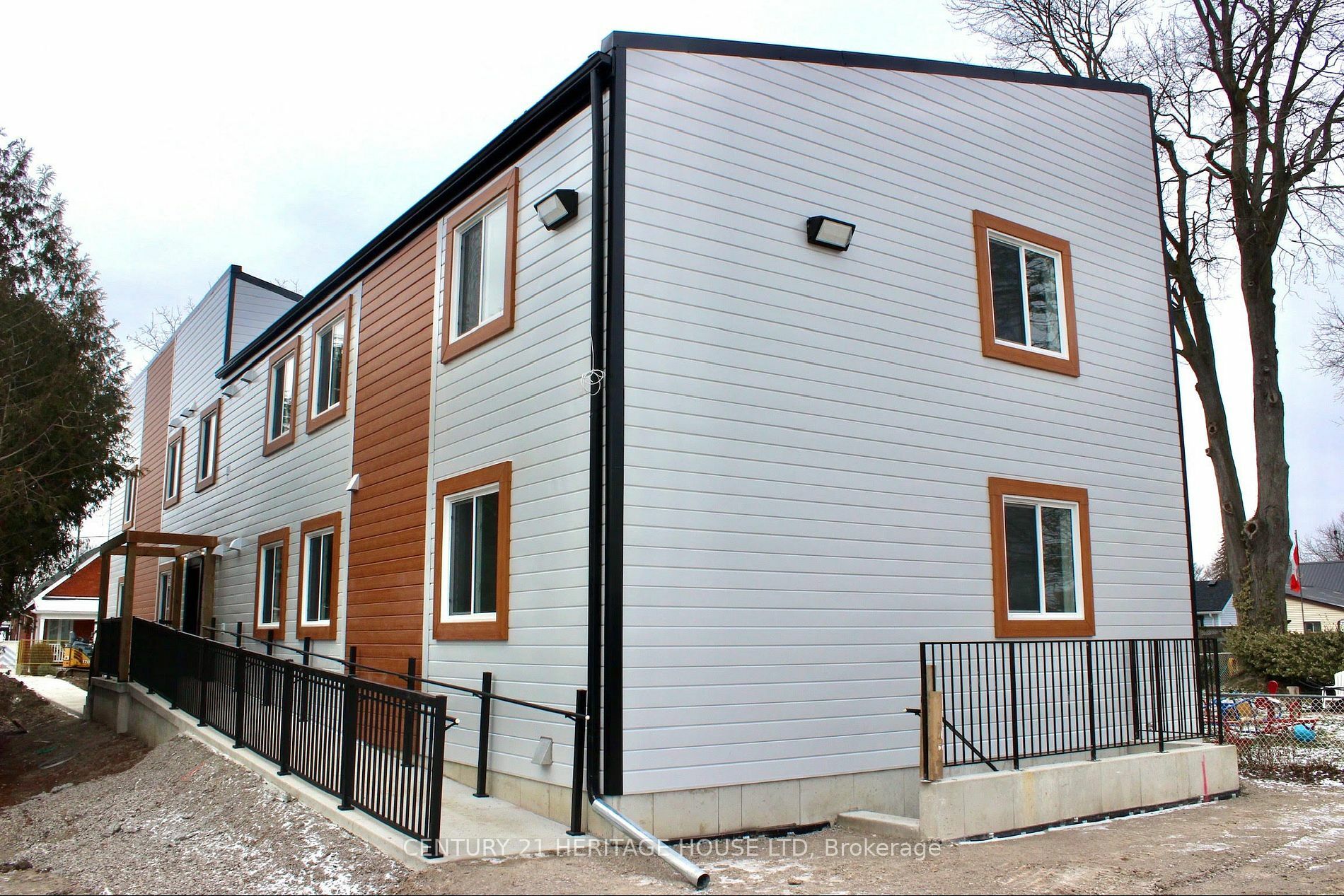 Photo de la propriété:  9 Miller Street 2  ON N5P 3E6 