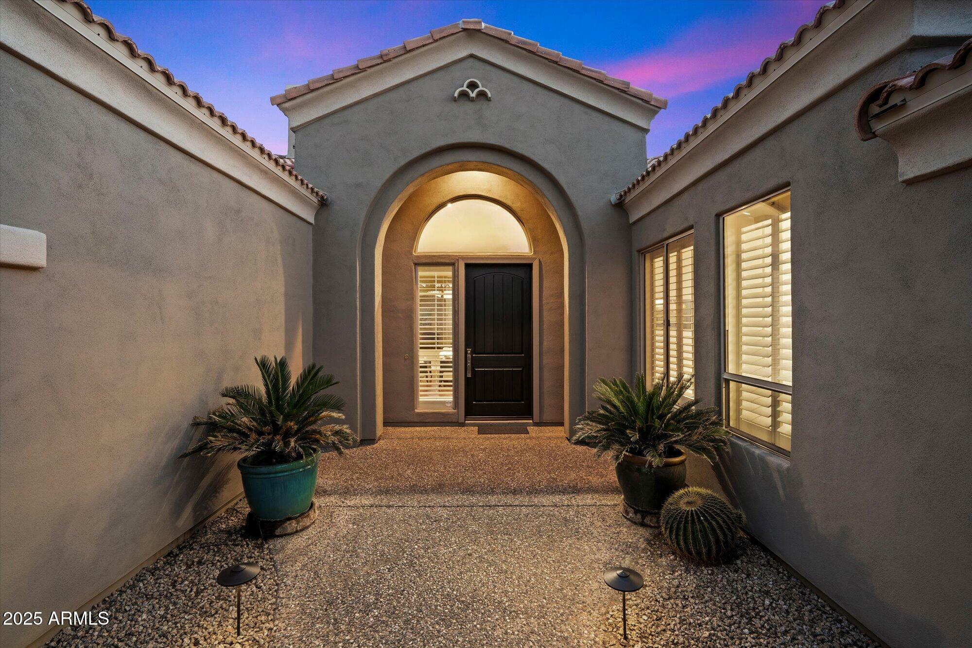 Property Photo:  5473 E Herrera Drive  AZ 85054 