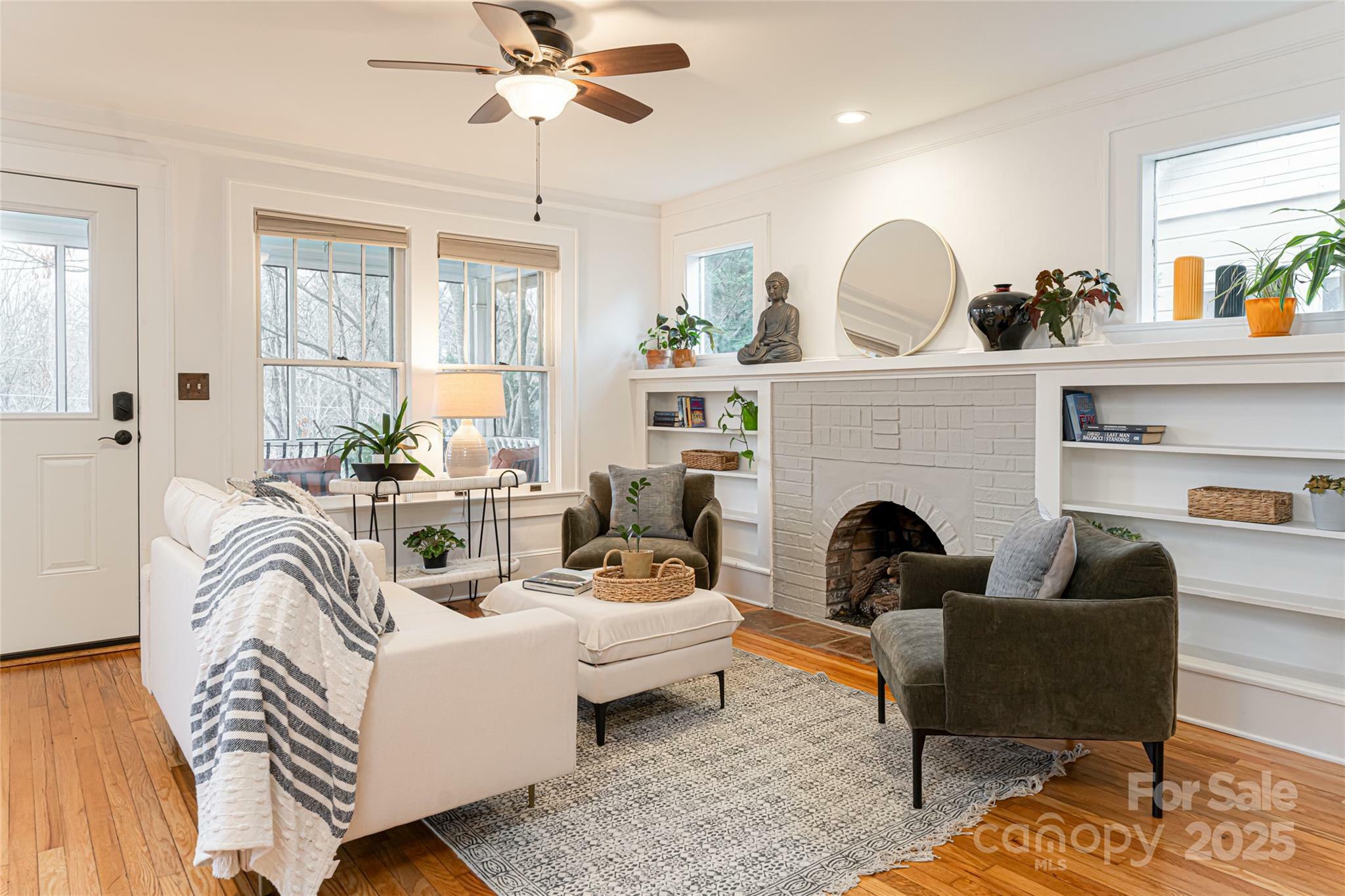 Property Photo: 273 Murdock Avenue NC 28804