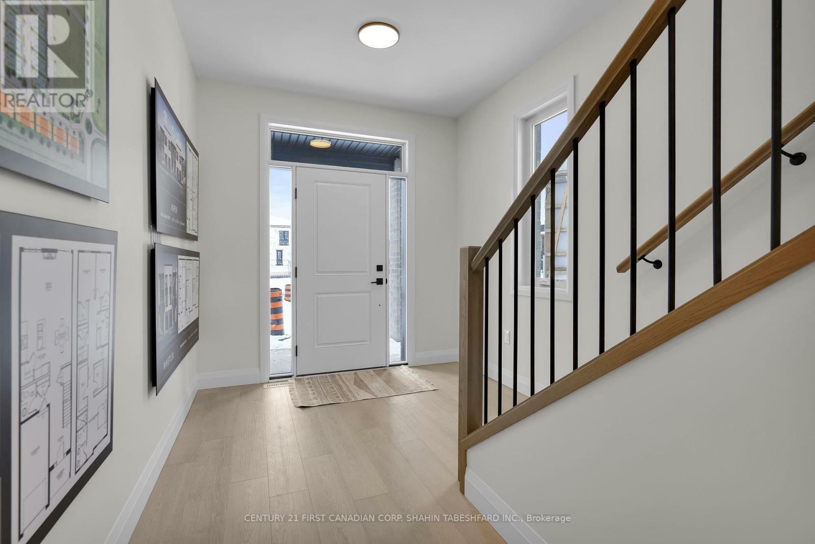 Property Photo: 829 Catalpa Square ON N6G 5B1