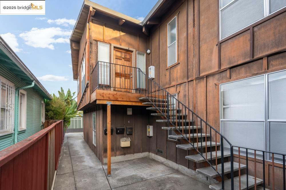 Property Photo:  720 Stannage Ave  CA 94706 