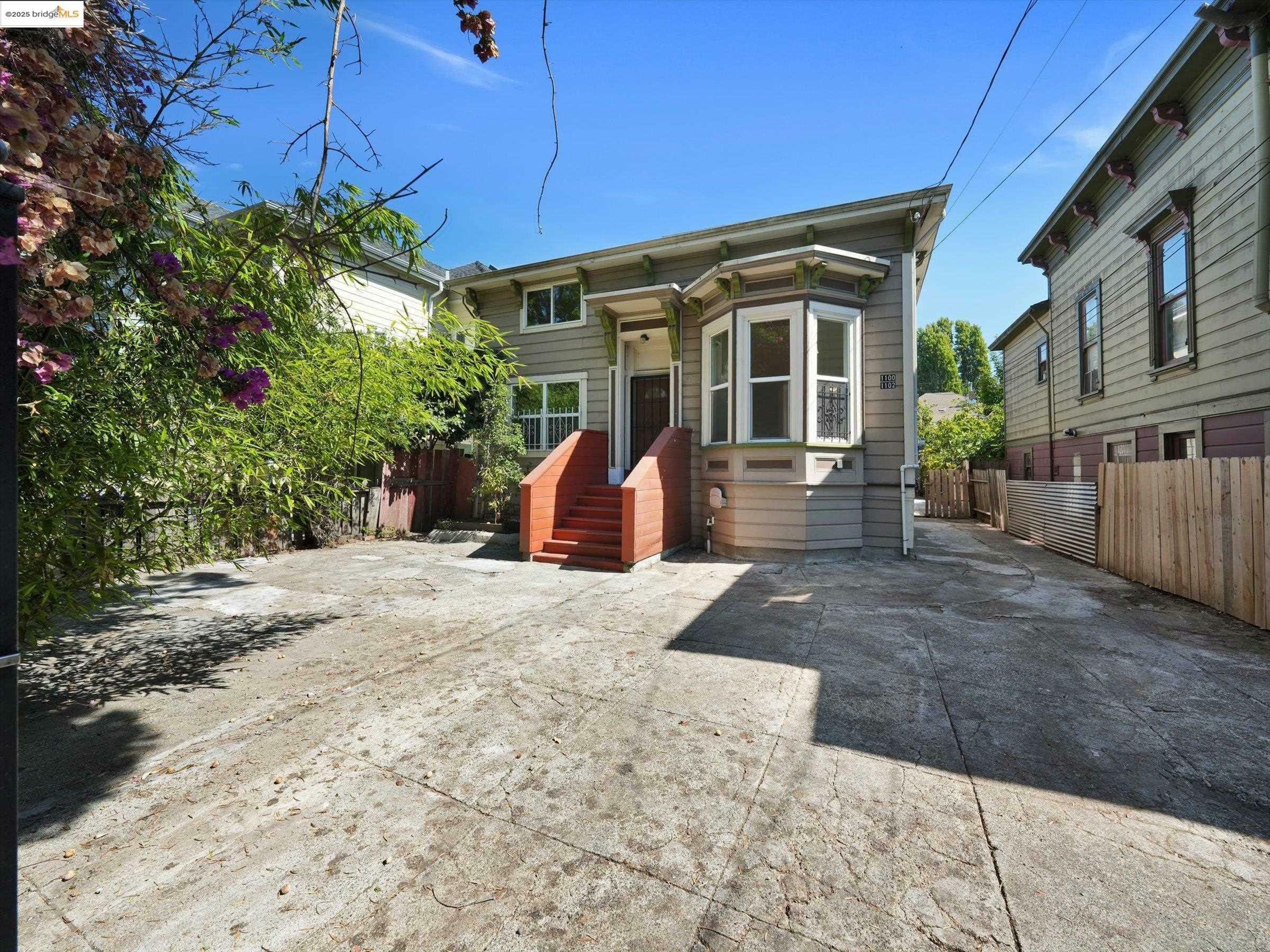 Property Photo:  1102 Chester St  CA 94607 